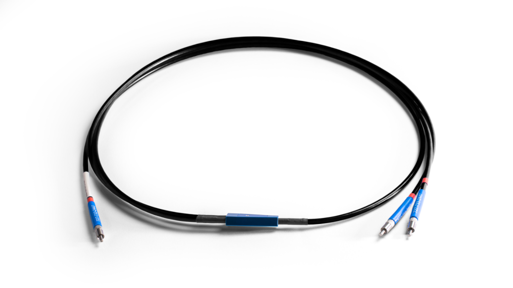 uv-visible bifurcated optical fiber with 400 µm fiber core size, 2 m long, and silicone-coated steel monocoil jacketing.
